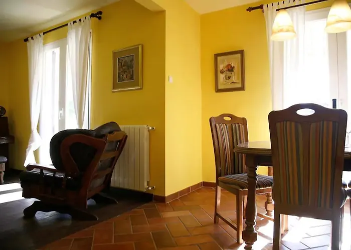 Apartment Ema