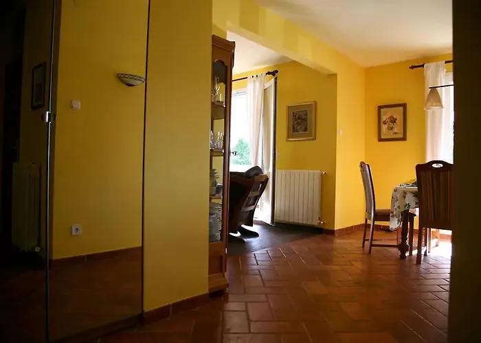 Apartment Ema